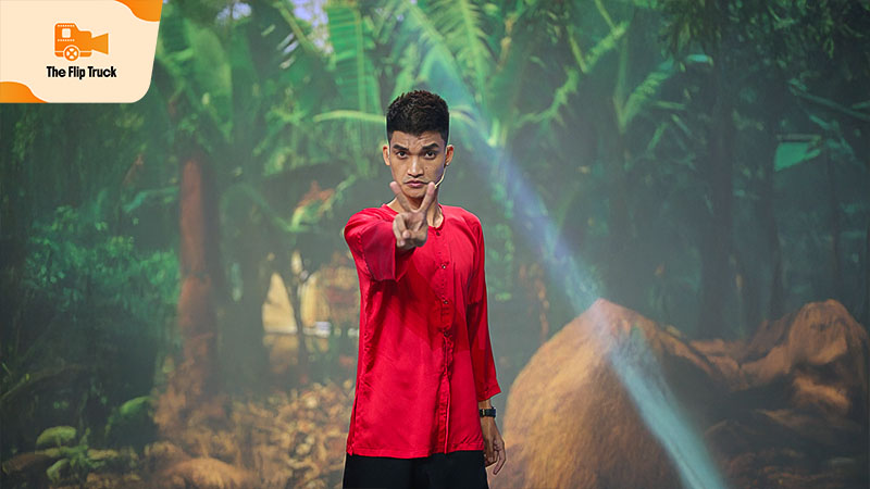 Mạc Văn Khoa Trong 2 lần góp mặt trong series lật mặt 2 Mạc Văn Khoa trong chương trình Cười Xuyên Việt